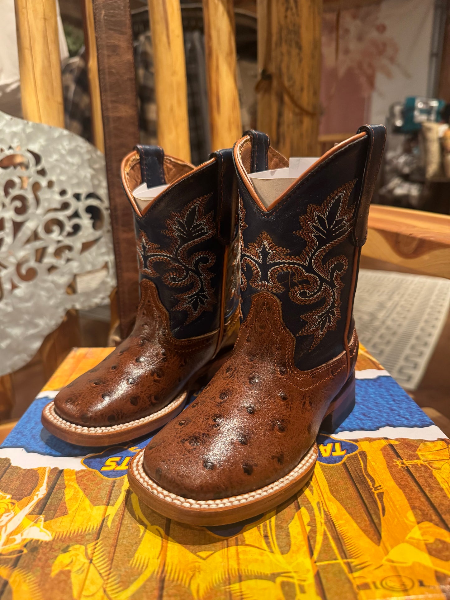 Kids Ostrich print boots